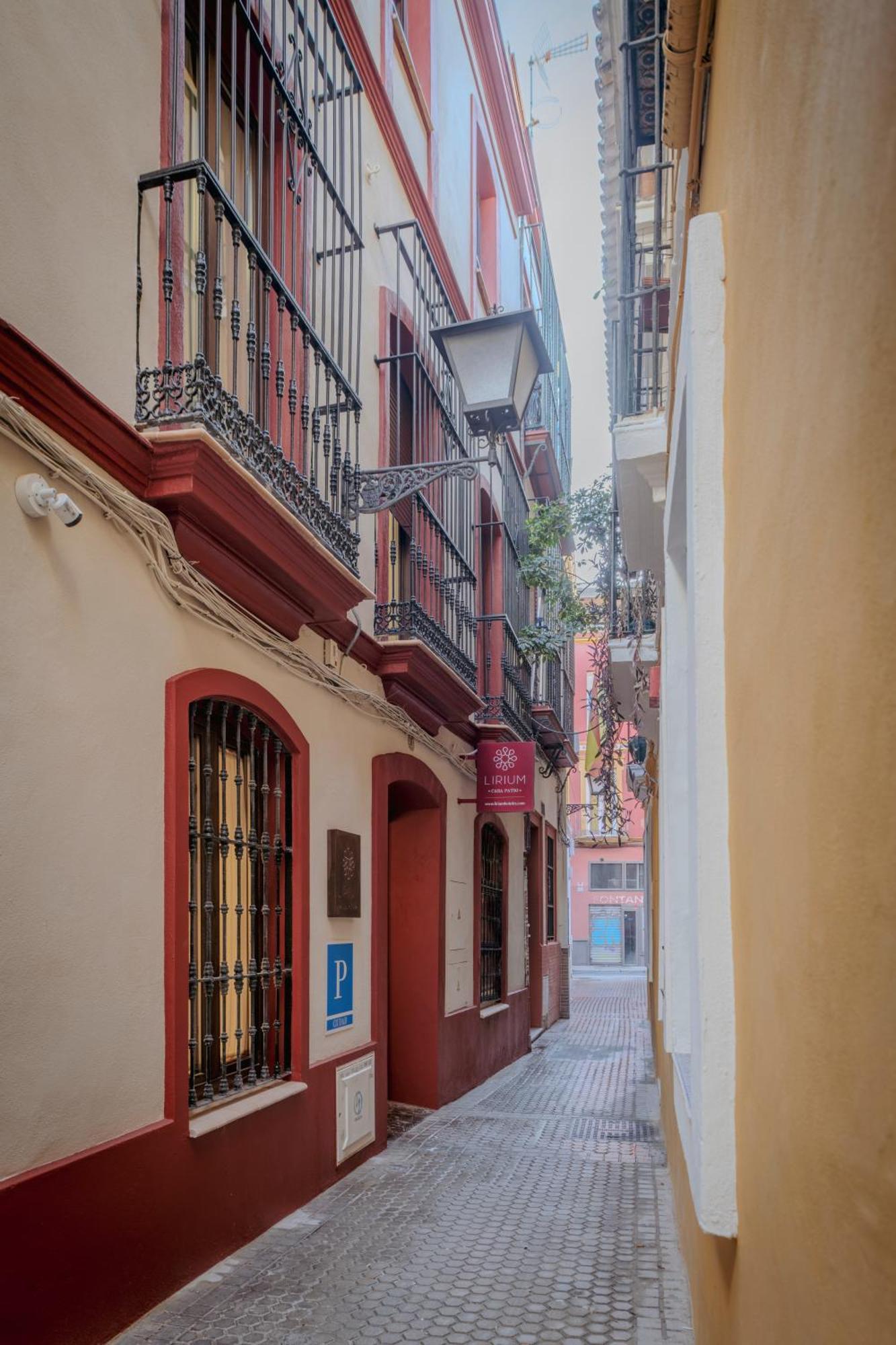 Lirium Casa Patio Ξενοδοχείο Σεβίλλη Εξωτερικό φωτογραφία