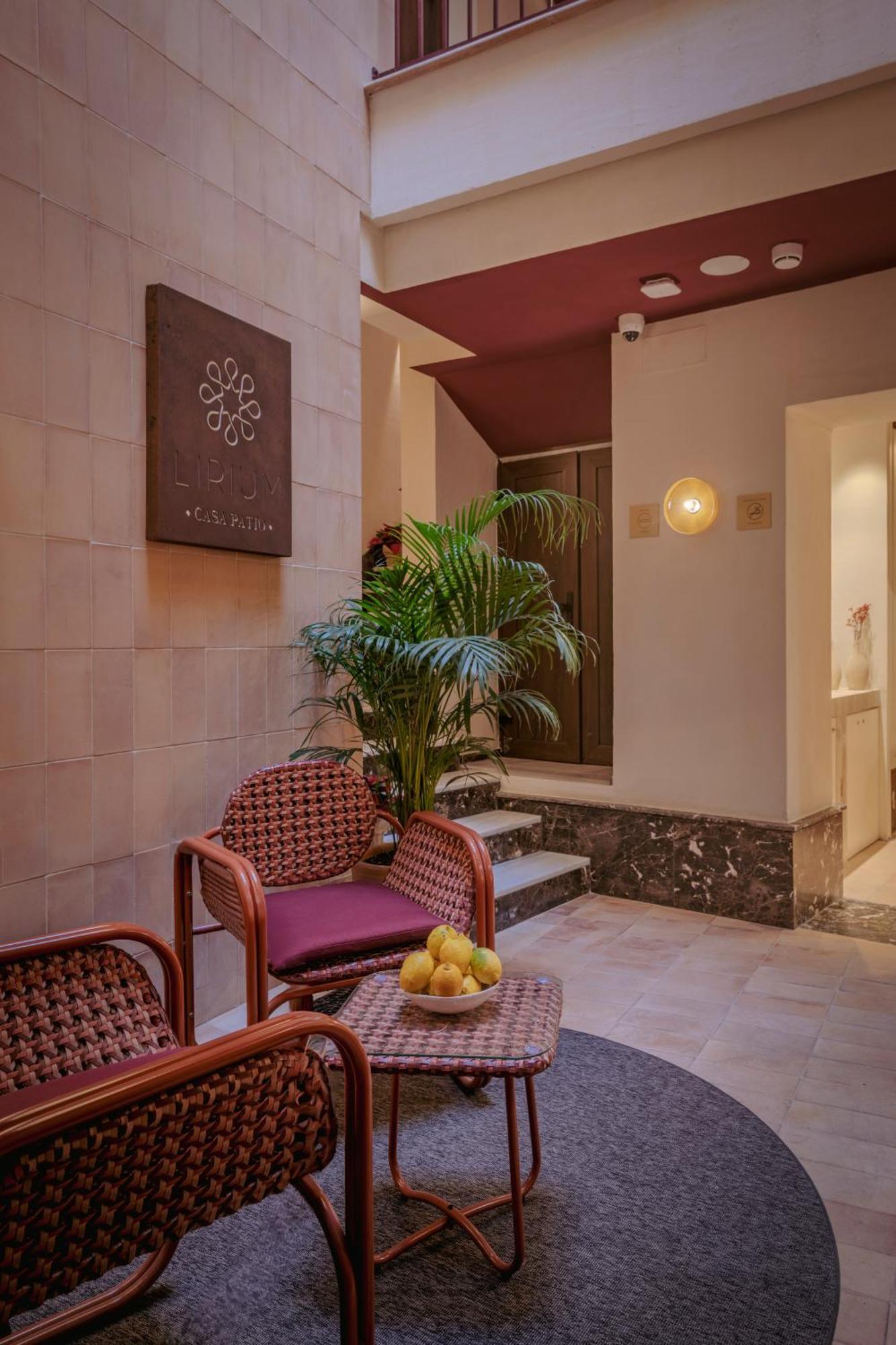 Lirium Casa Patio Ξενοδοχείο Σεβίλλη Εξωτερικό φωτογραφία